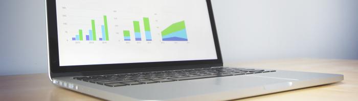 Laptop toont een grafiek